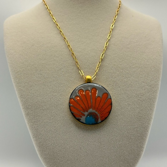 Leighelena Jewelry - LeighElena Vibrant Orange Blue Magnetic Pendant Necklace Oval Link Gold-tone 18"